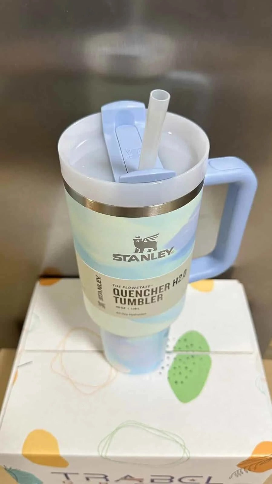 The Clean Slate Quencher H2.0 FlowState Tumbler | 40oz Serene Brushstrokes