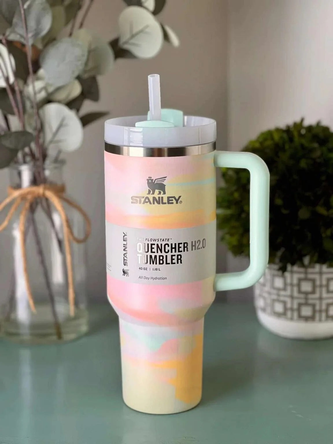 The Clean Slate Quencher H2.0 FlowState Tumbler | 40oz Serene Brushstrokes
